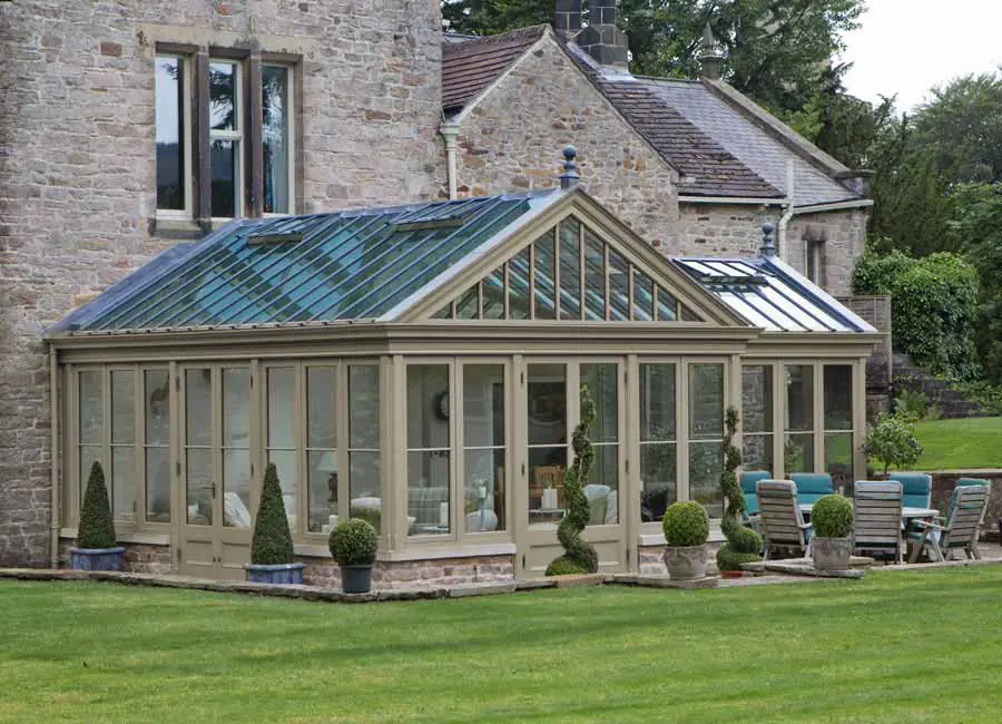 Deciding What to Have as an Extension to Your Living Space - Orangery versus Conservatory